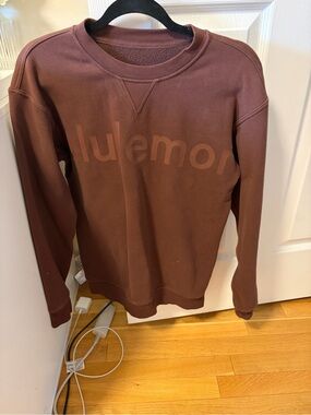 Lululemon sweatshirt